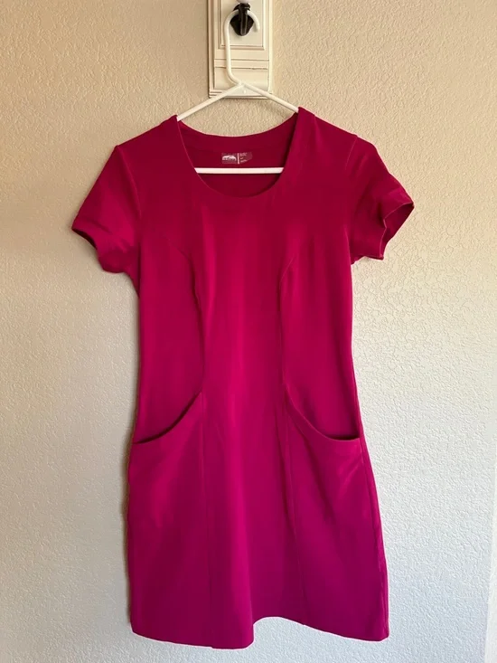 Go Lite activewear dress with pockets, fuchsia - Picture 2 of 6